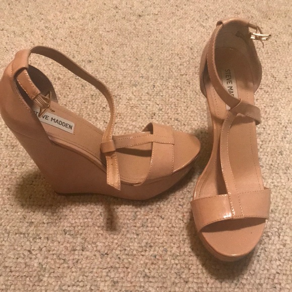 Steve Madden wedged - Picture 2 of 3